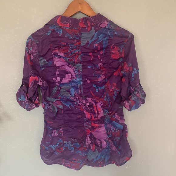 Express Button Down Top - Picture 6 of 10